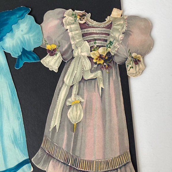 Vintage | Raphael Tuck & Sons Paper Doll Dresses & Hats Set - Blue, Teal, Cream - Picture 3 of 11